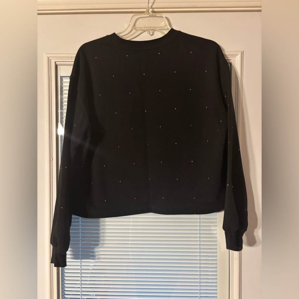 GAP Black Crewneck Sweatshirt with Logo Tag - Picture 4 of 9
